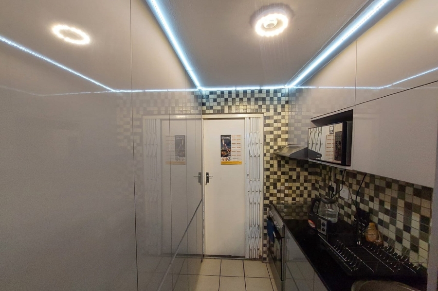 2 Bedroom Property for Sale in Woodlands Western Cape